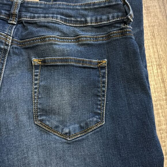 MAURICES Jeggings-size LARGE Reg - Picture 2 of 8